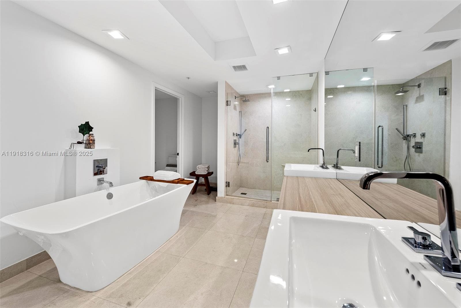 Marina Palms · #606 in North Miami Beach - Photo 21