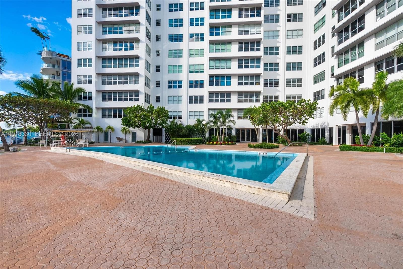 Blair House · #2-DW in Bay Harbor Islands - Photo 36