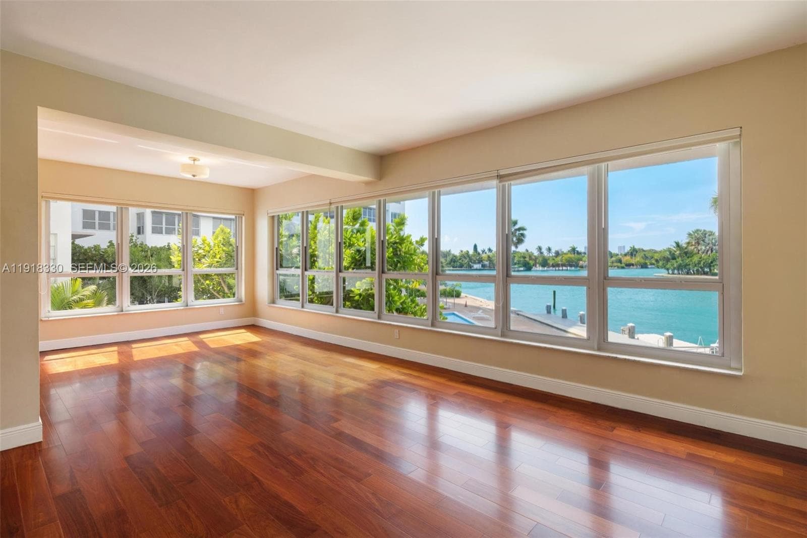 Blair House · #2-DW in Bay Harbor Islands - Photo 8