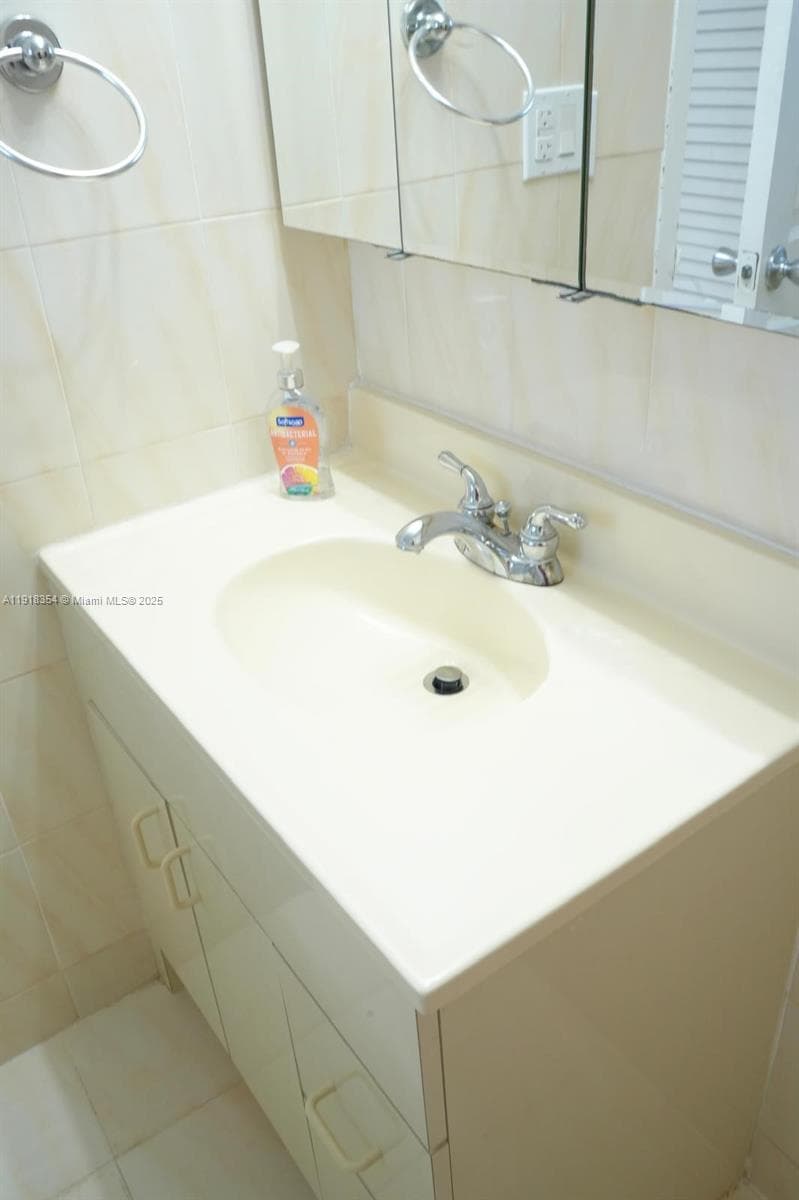 The Ritz-Carlton Residences, North Bay Village · #5F in Miami Beach - Photo 10