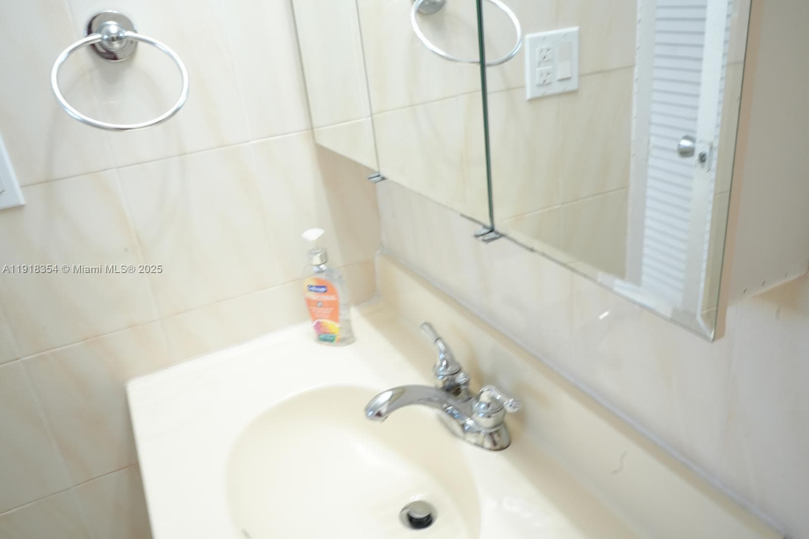 The Ritz-Carlton Residences, North Bay Village · #5F in Miami Beach - Photo 8