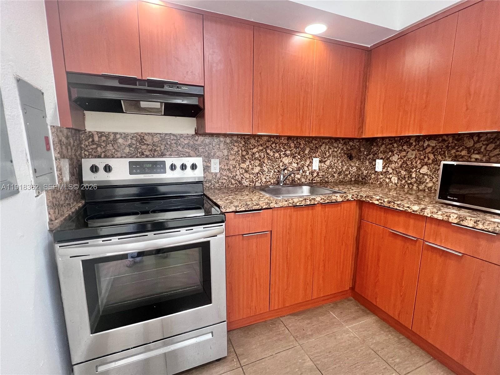 ROCKMOOR VILLA TRACK · #3 in Miami - Photo 3
