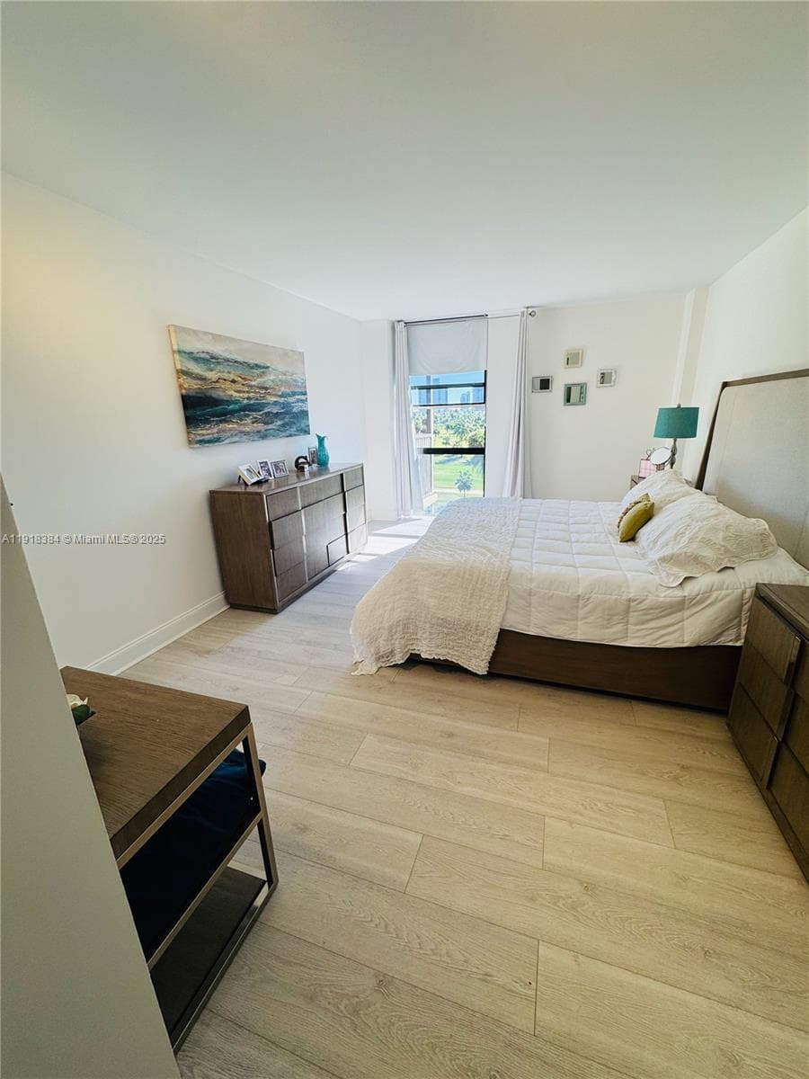 Coronado Condo · #608 in Aventura - Photo 12