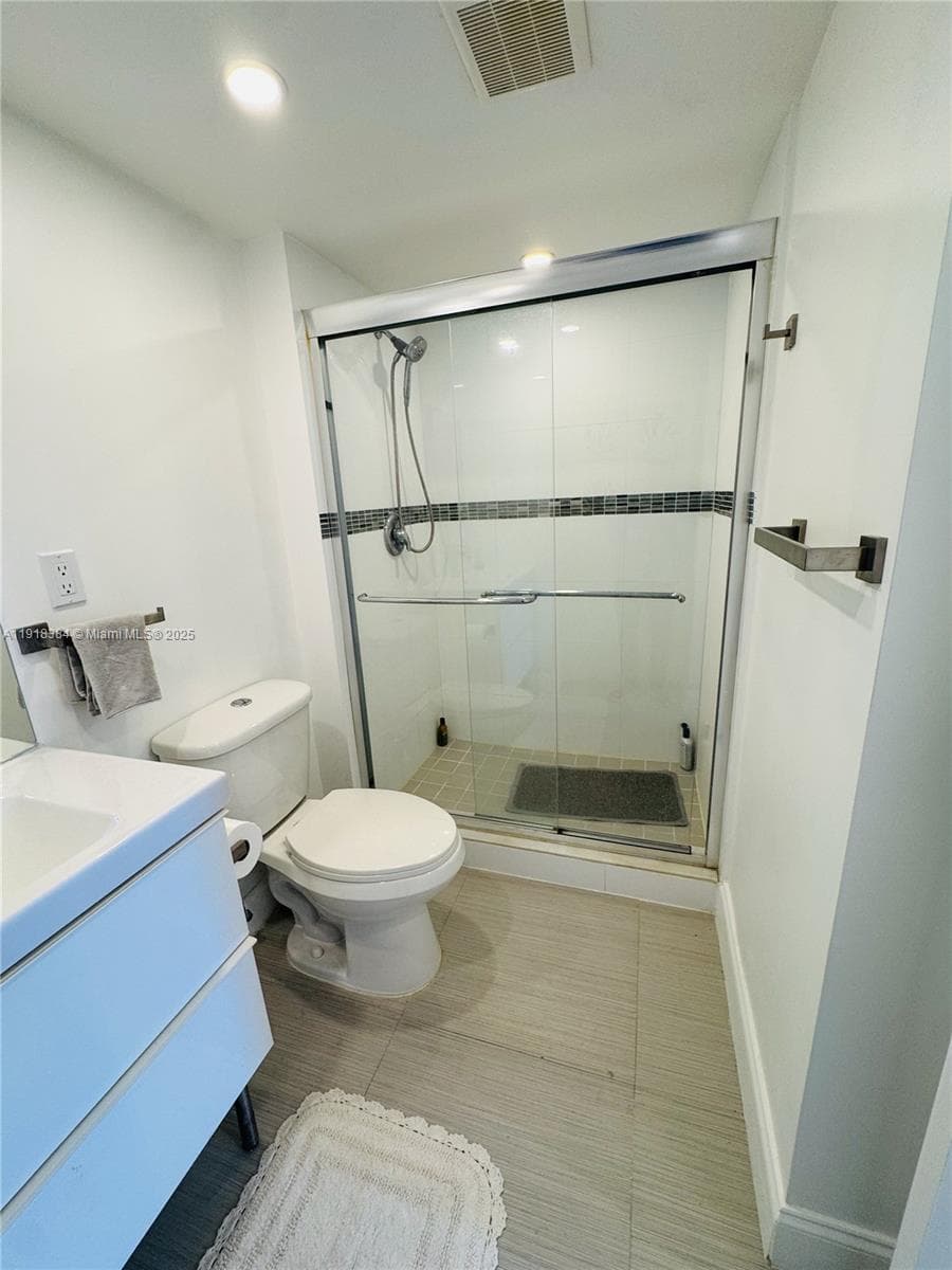 Coronado Condo · #608 in Aventura - Photo 24