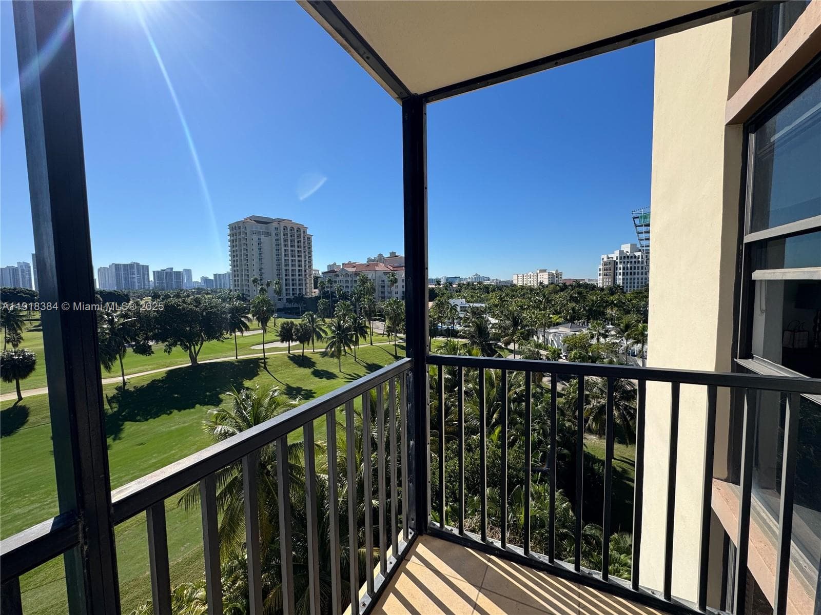 Coronado Condo · #608 in Aventura - Photo 10