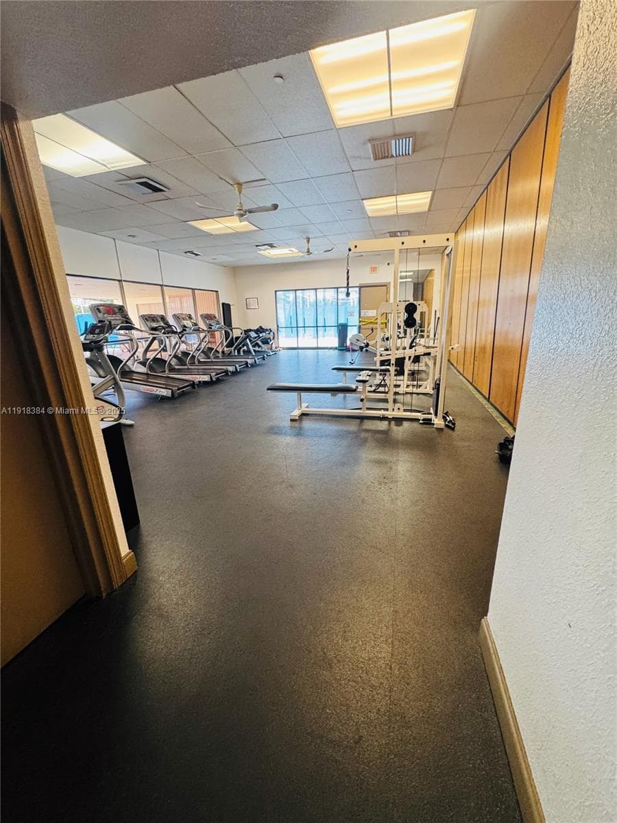 Coronado Condo · #608 in Aventura - Photo 35