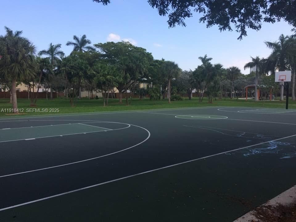 DESOTO PARK NORTH CONDO · #101 in Hallandale Beach - Photo 18
