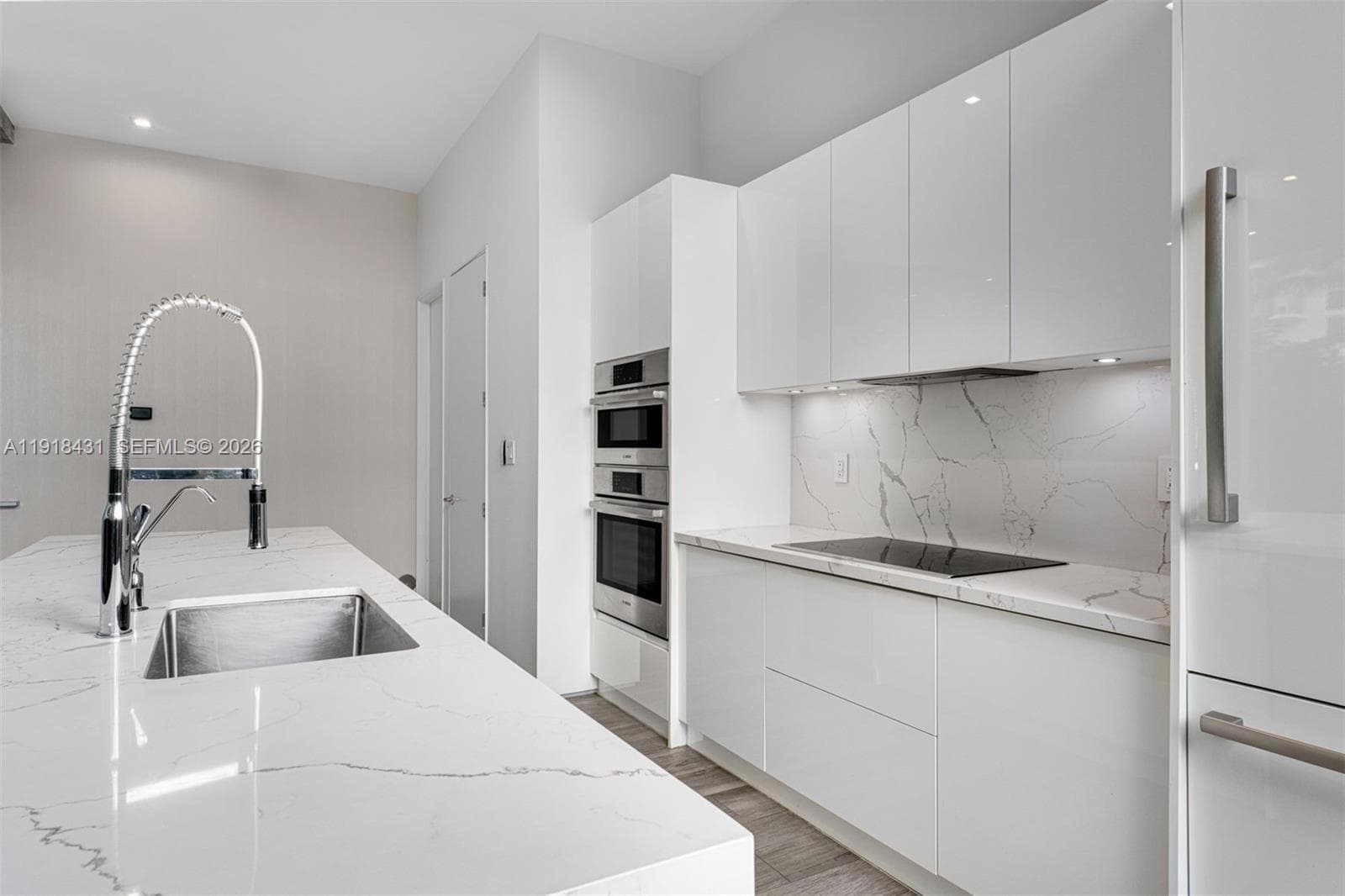 ALTON BEACH BAY FRONT RE- · #1525 in Miami Beach - Photo 9