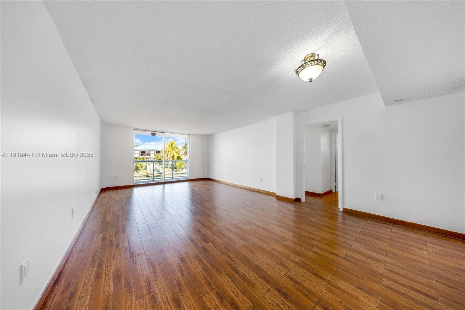 Stratford House Condo · #215 in North Miami Beach - Photo 10