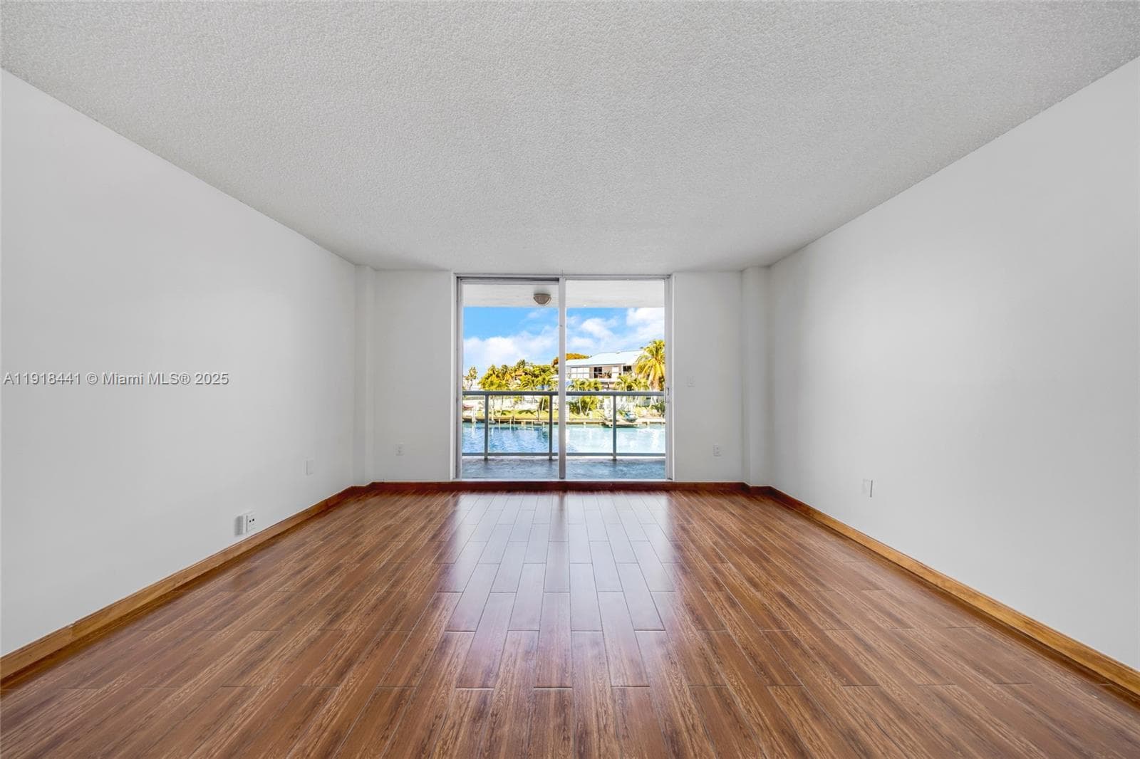 Stratford House Condo · #215 in North Miami Beach - Photo 11