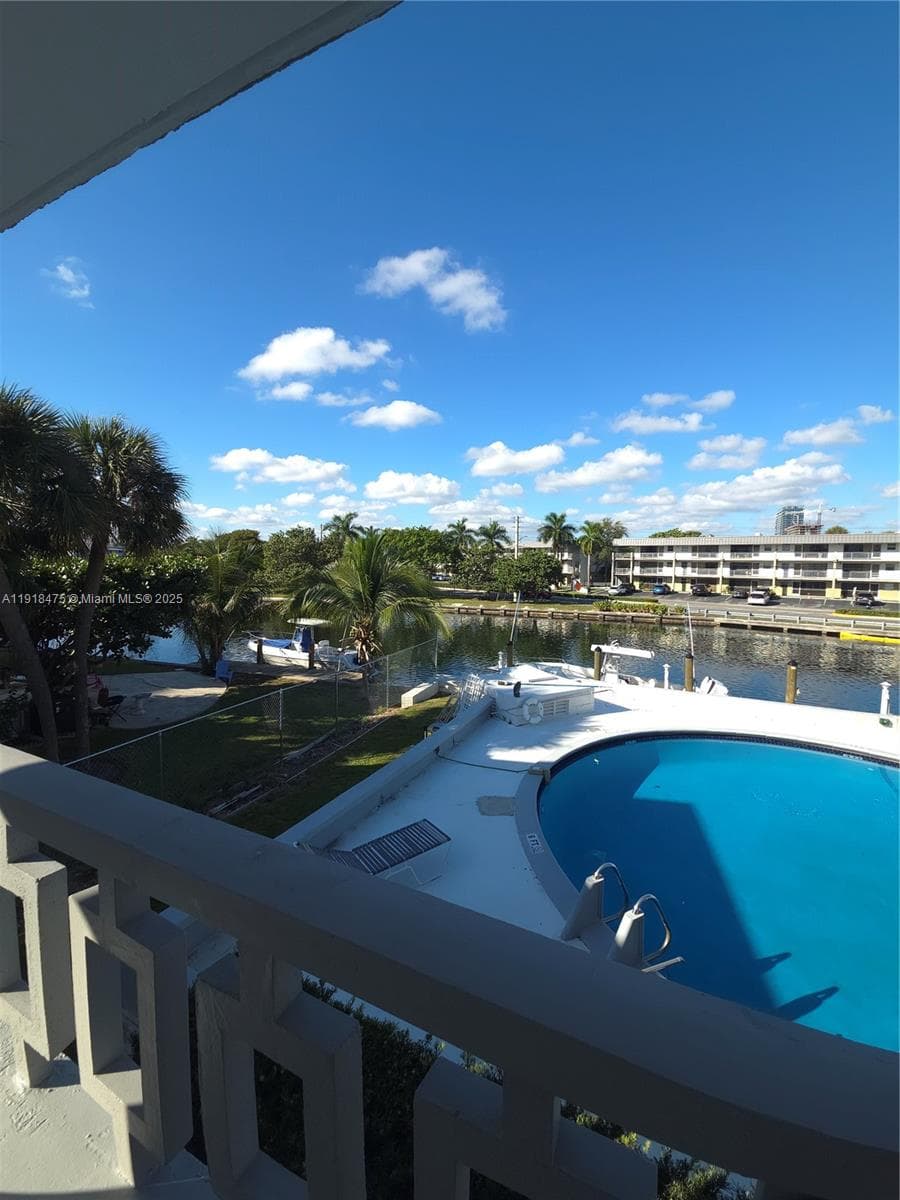 ENVOY NORTH CONDO · #110 in Hallandale Beach - Photo 3