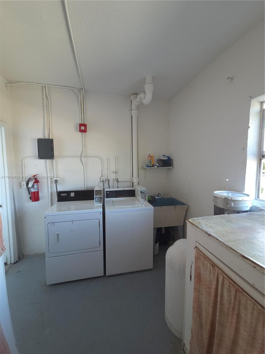 ENVOY NORTH CONDO · #110 in Hallandale Beach - Photo 5