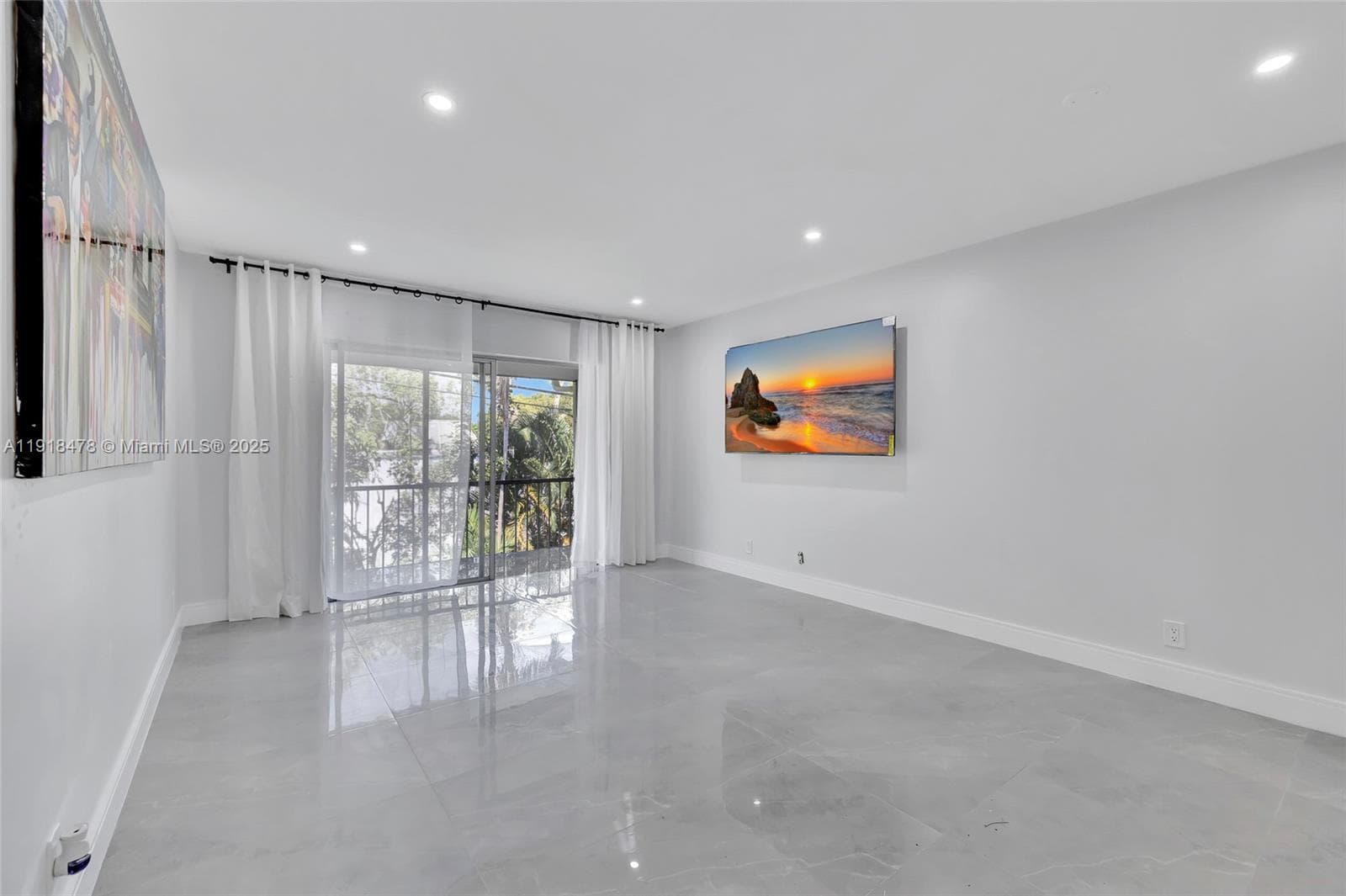 IMPERIAL POINT COLONNADES · #2026 in Fort Lauderdale - Photo 3