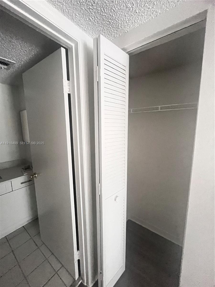 WINDWARD LAKES CONDO · #H305 in Pompano Beach - Photo 6