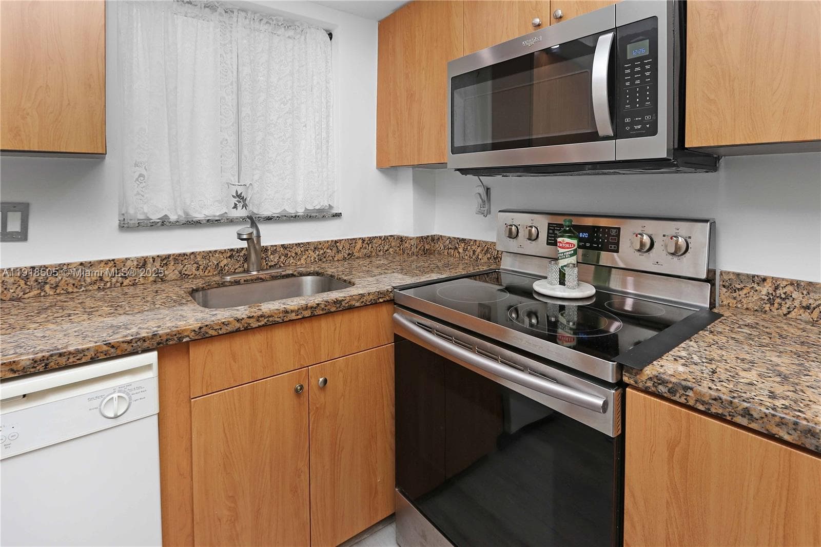 Casa Paradiso · #124 in Hallandale Beach - Photo 12