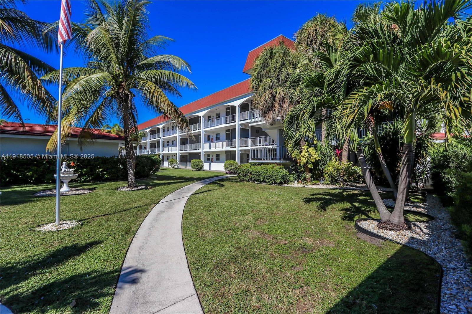 Casa Paradiso · #124 in Hallandale Beach - Photo 36