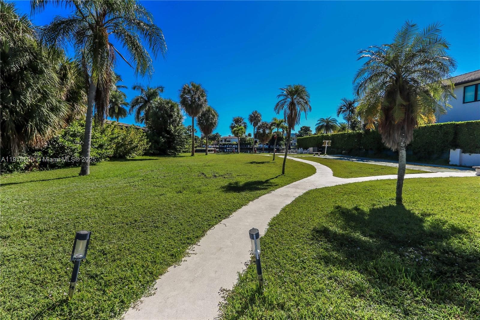Casa Paradiso · #124 in Hallandale Beach - Photo 24