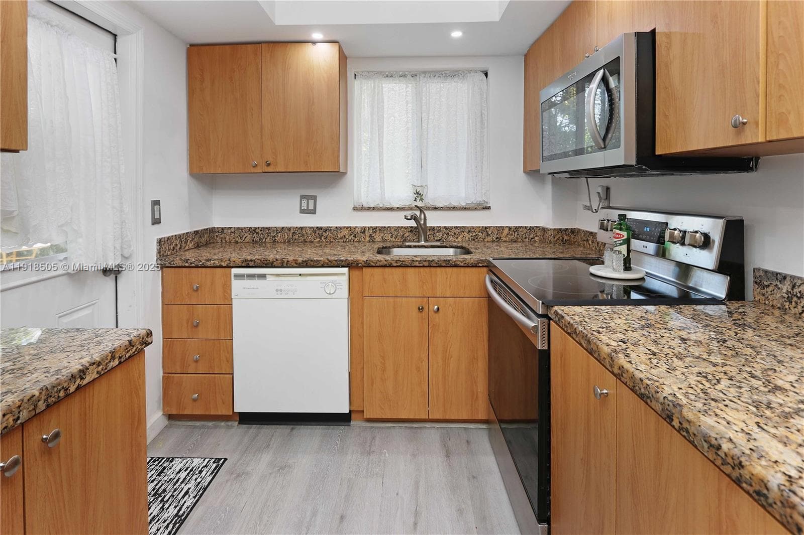 Casa Paradiso · #124 in Hallandale Beach - Photo 14