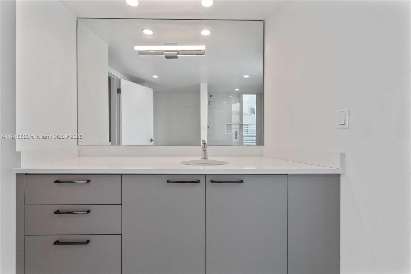 ONE BAY HARBOR CONDO · #PH 702 in Bay Harbor Islands - Photo 43