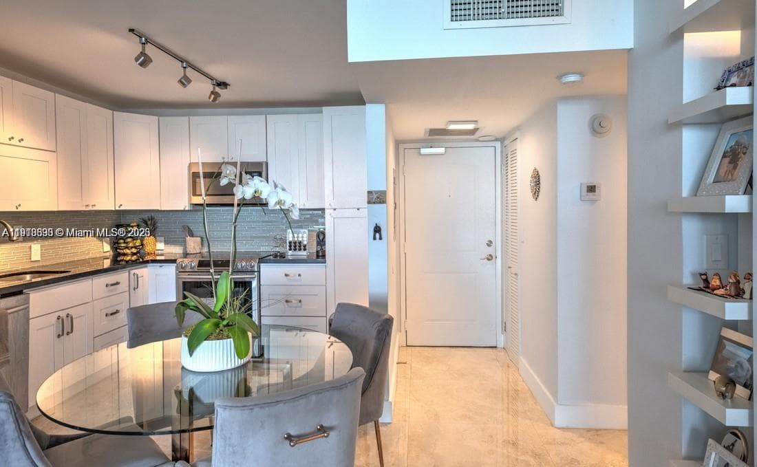 ARLEN HOUSE EAST CONDO · #1510 in Sunny Isles Beach - Photo 5