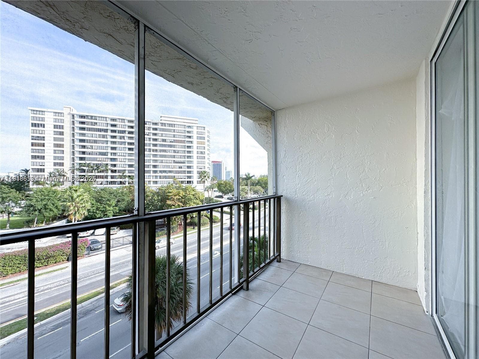 DESOTO PARK CONDO · #515 in Hallandale Beach - Photo 13