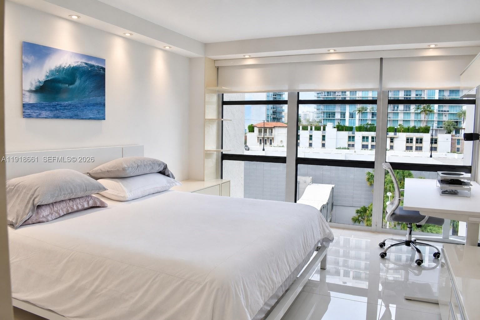 PLAZA OF AMERICAS CONDO · #716 in Sunny Isles Beach - Photo 17