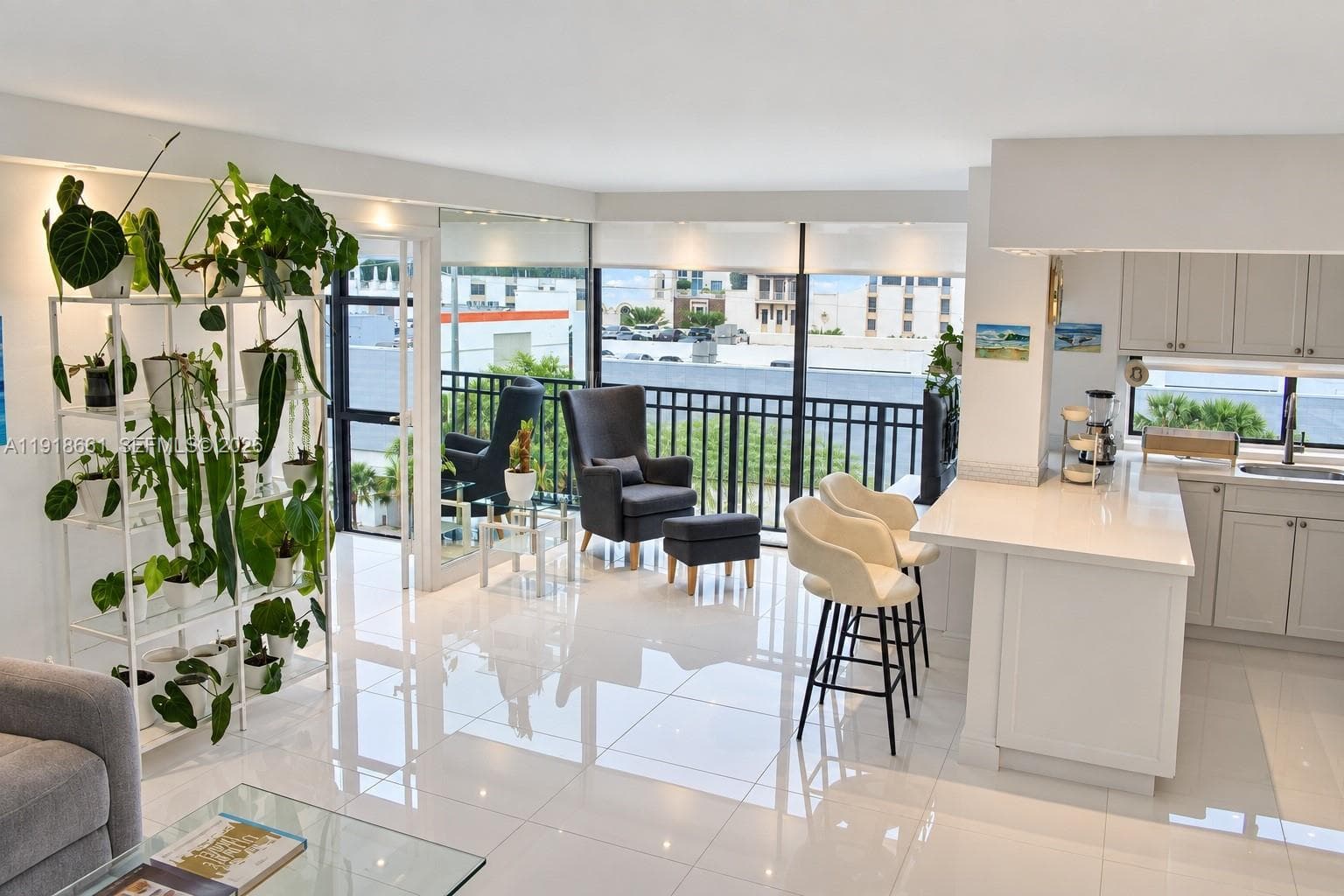 PLAZA OF AMERICAS CONDO · #716 in Sunny Isles Beach - Photo 12