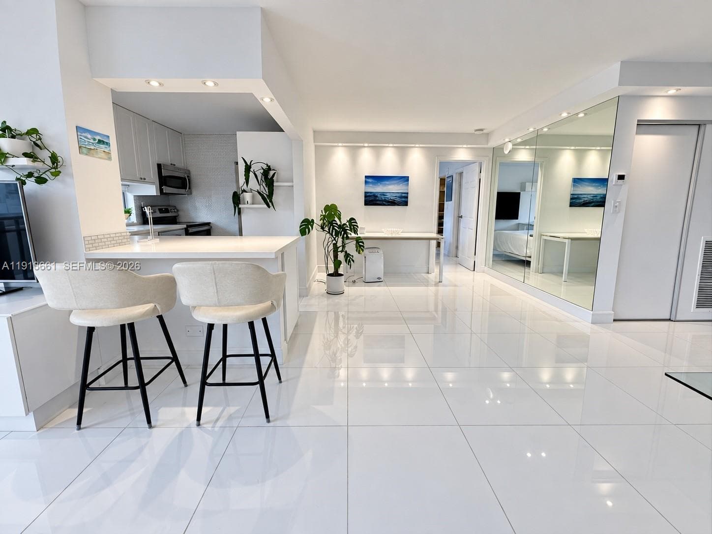 PLAZA OF AMERICAS CONDO · #716 in Sunny Isles Beach - Photo 7
