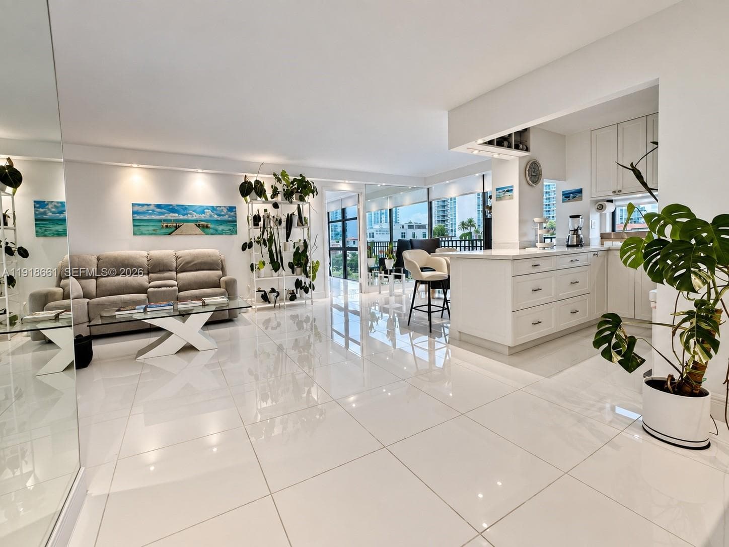 PLAZA OF AMERICAS CONDO · #716 in Sunny Isles Beach - Photo 5