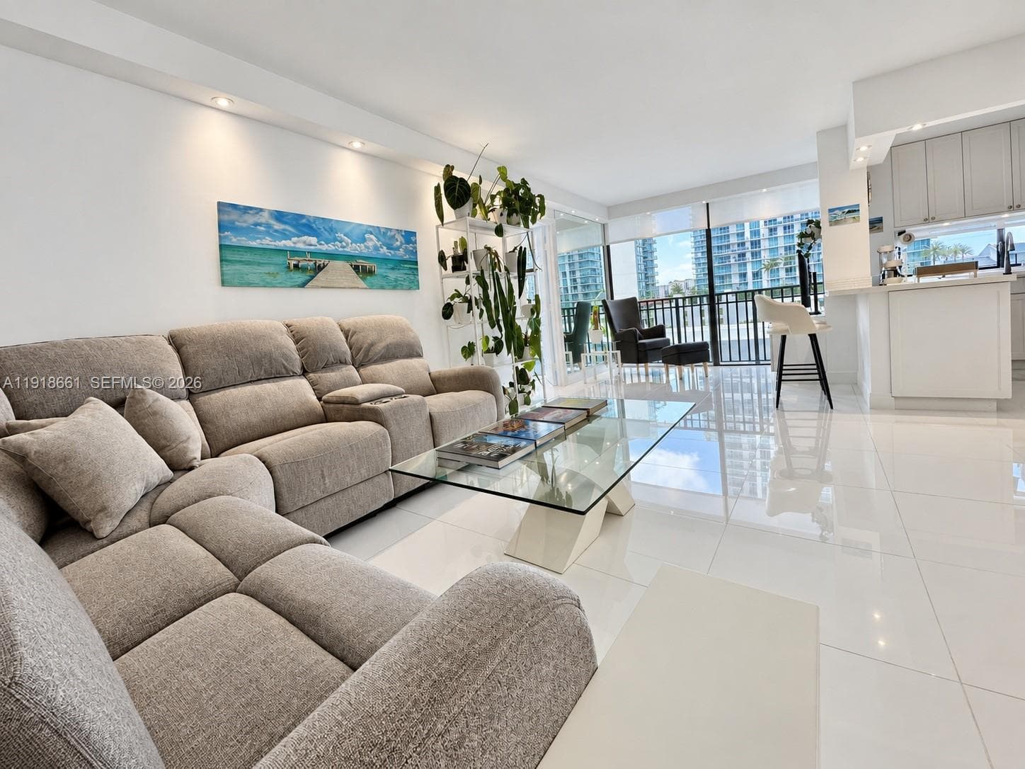PLAZA OF AMERICAS CONDO · #716 in Sunny Isles Beach - Photo 24
