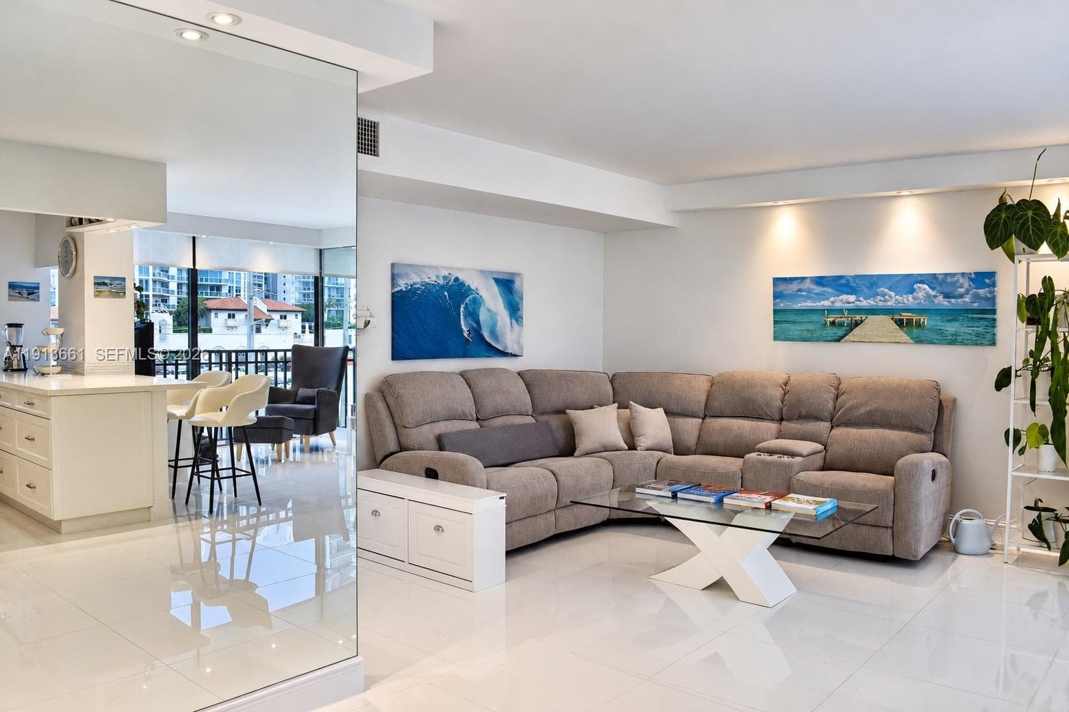 PLAZA OF AMERICAS CONDO · #716 in Sunny Isles Beach - Photo 14