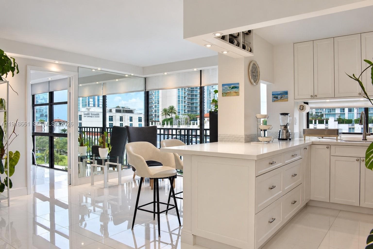 PLAZA OF AMERICAS CONDO · #716 in Sunny Isles Beach - Photo 21