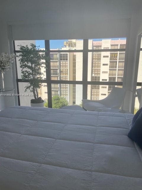 PLAZA OF AMERICAS CONDO · #805 in Sunny Isles Beach - Photo 5