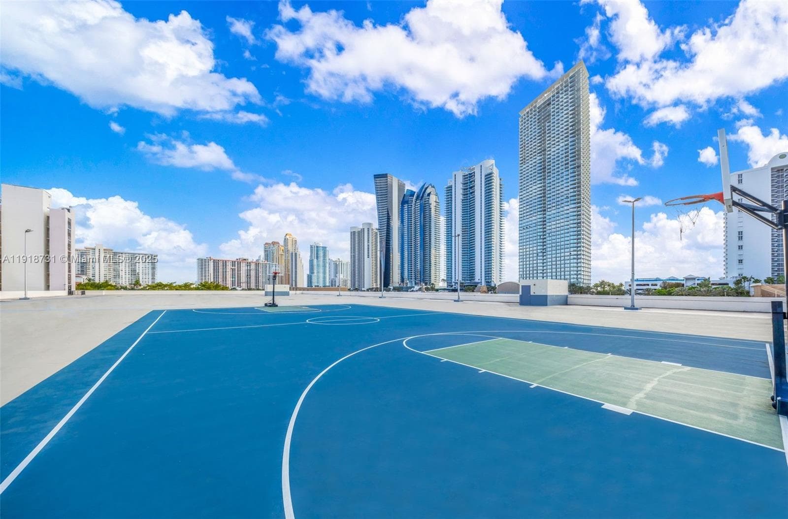 PLAZA OF AMERICAS CONDO P · #718 in Sunny Isles Beach - Photo 6