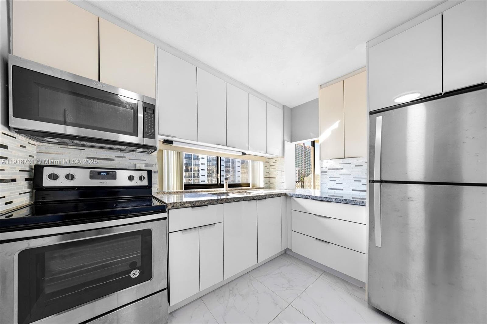 PLAZA OF AMERICAS CONDO P · #718 in Sunny Isles Beach - Photo 17