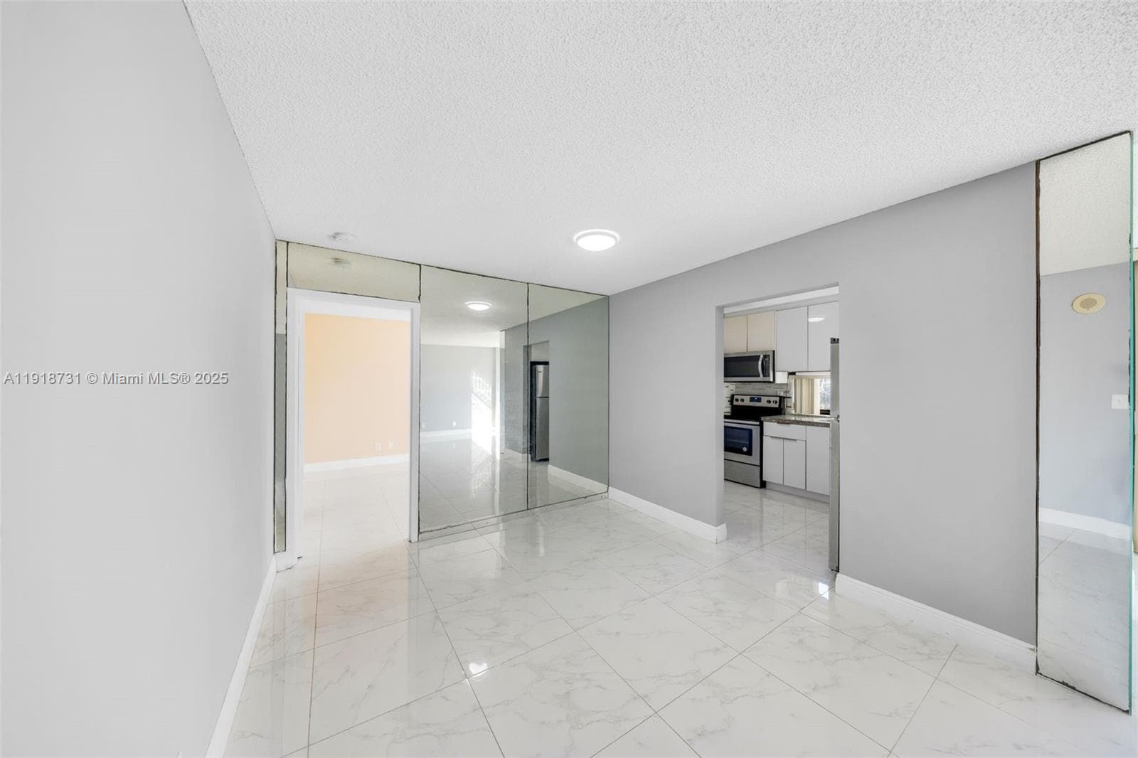 PLAZA OF AMERICAS CONDO P · #718 in Sunny Isles Beach - Photo 15