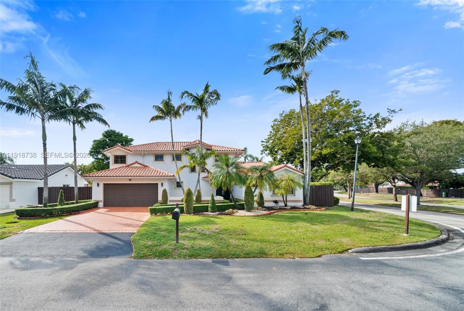 5424 SW 154th Pl #5424 photo 3