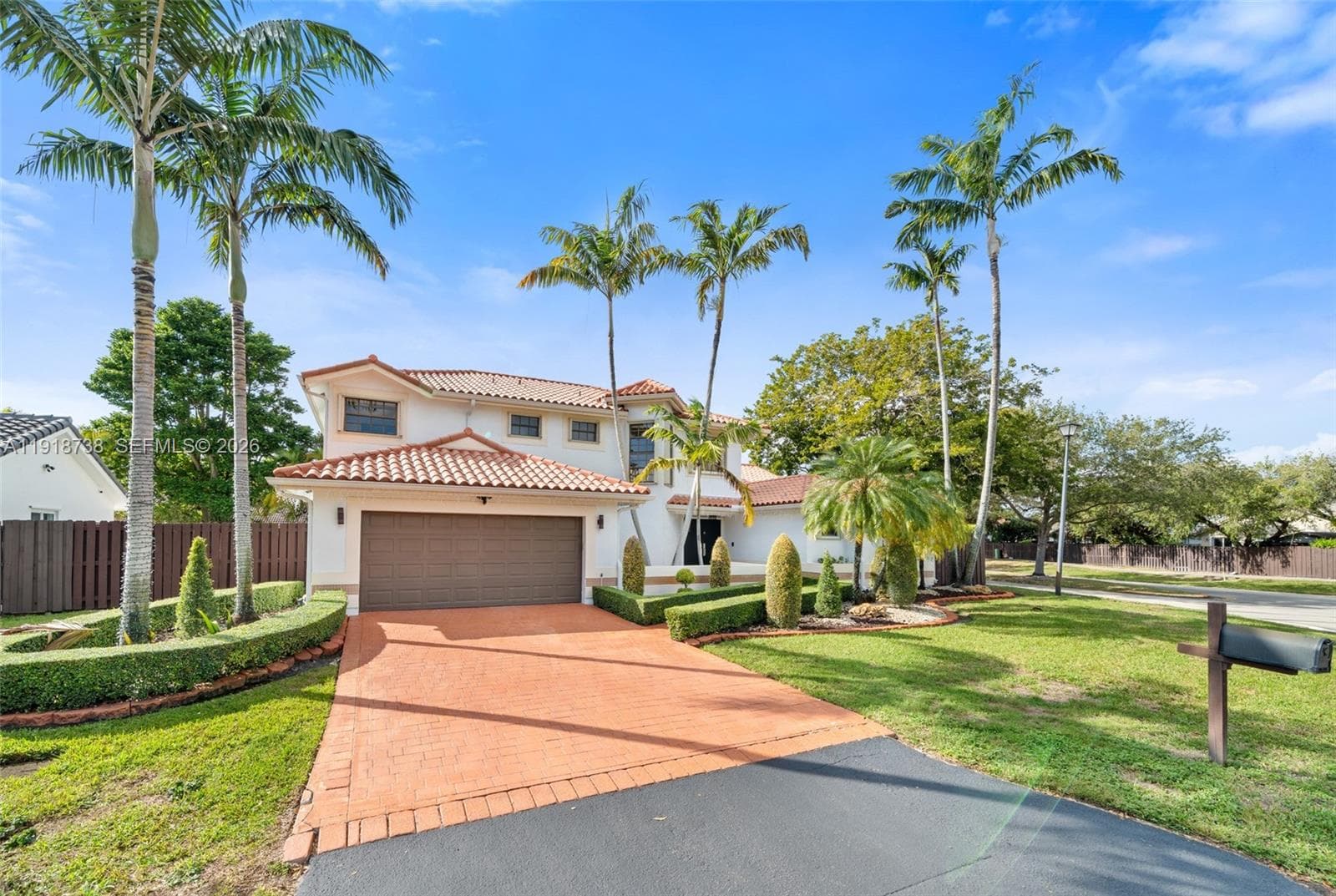 5424 SW 154th Pl #5424 photo 1