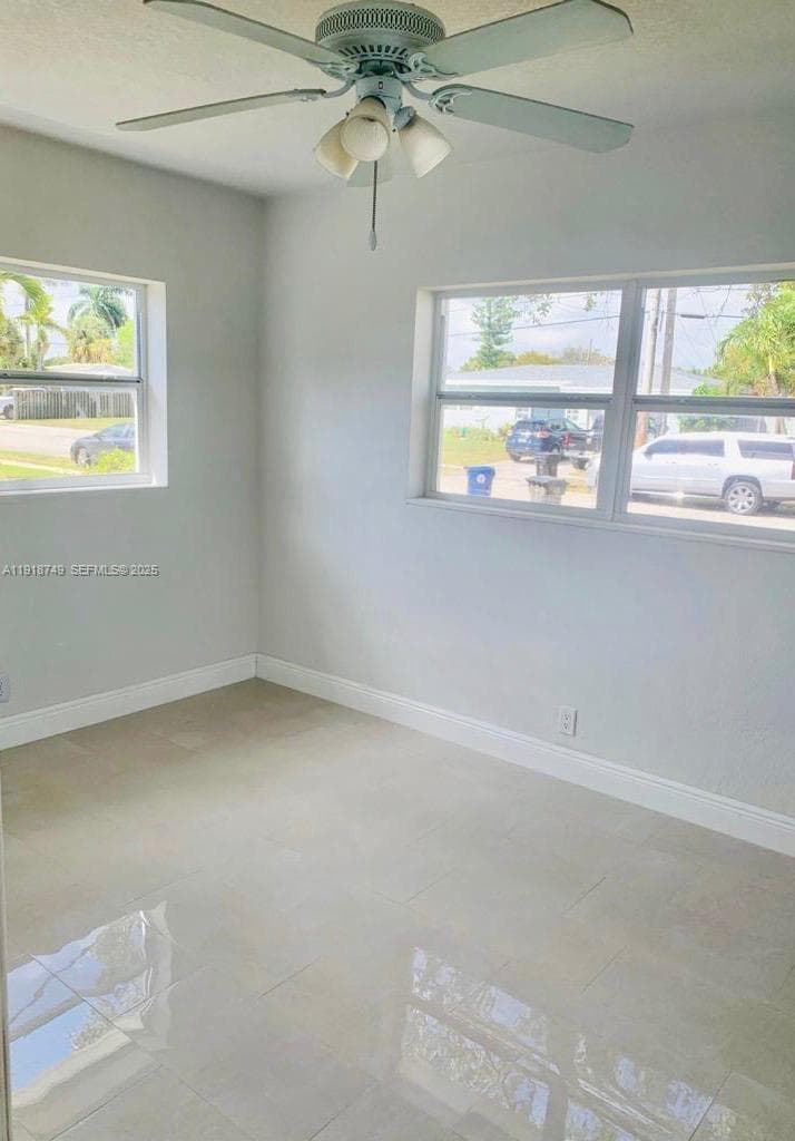 1810 SW 22nd Ave #FRONT photo 20
