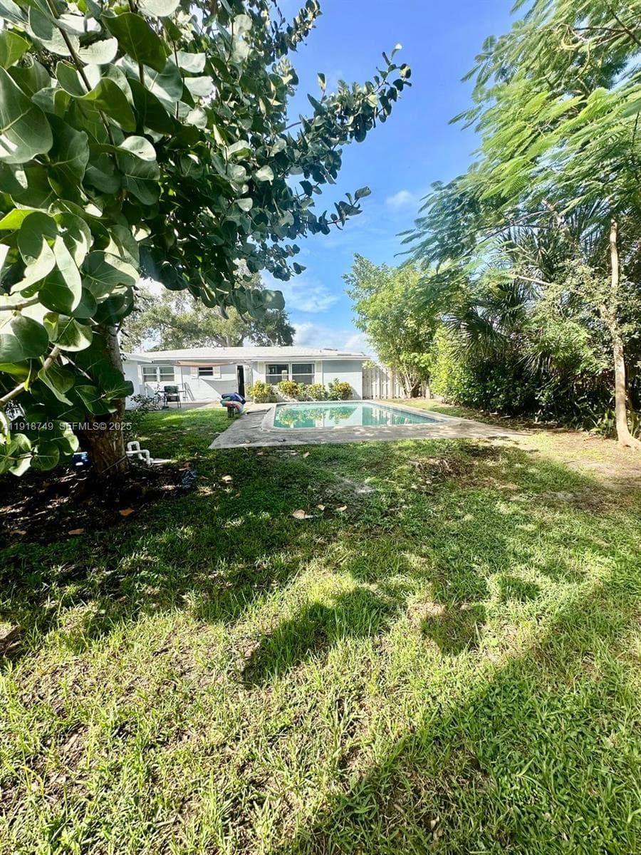 1810 SW 22nd Ave #FRONT photo 29