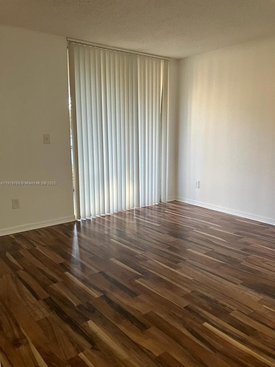 WINDWARD LAKES CONDO · #E105 in Pompano Beach - Photo 3
