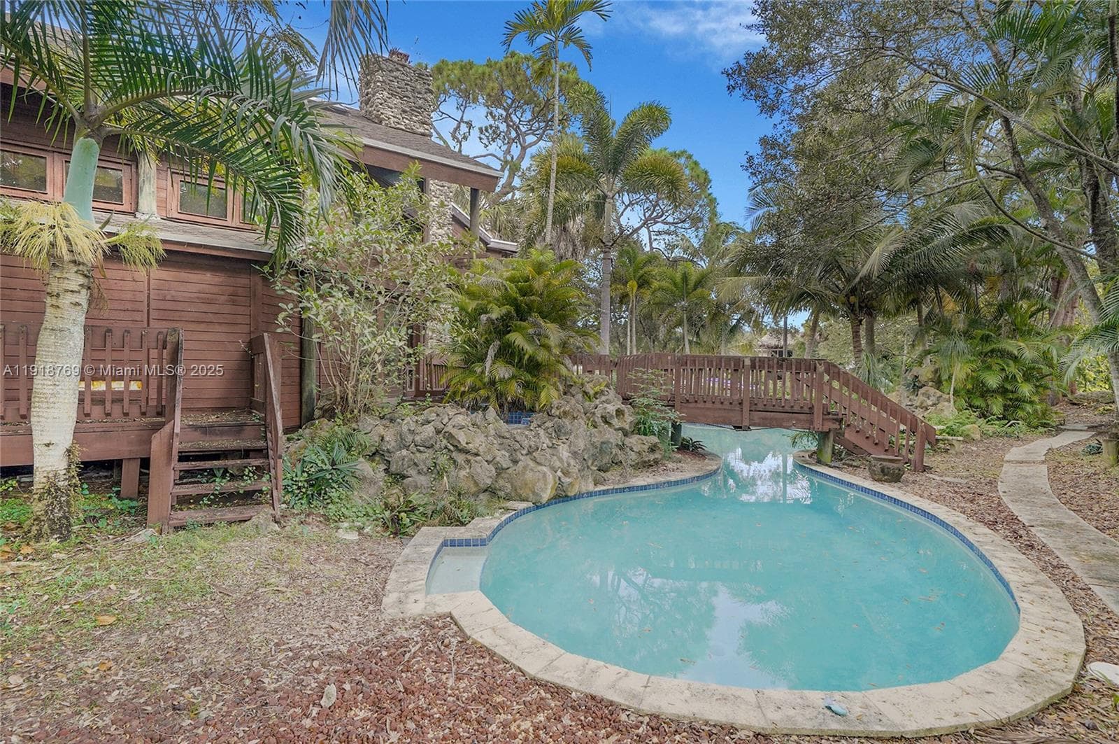 2300 SW 28th Ave photo 89
