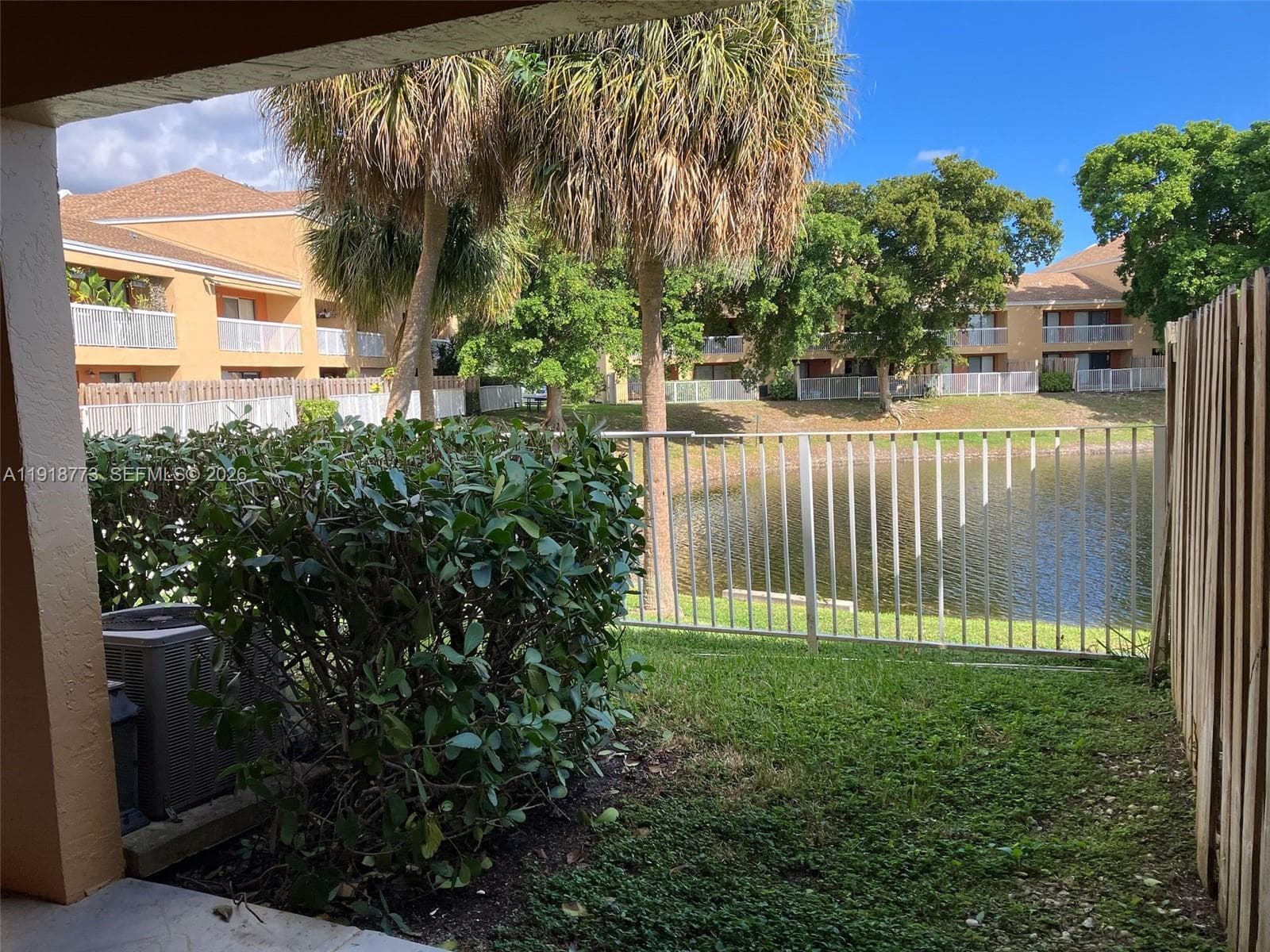 VILLAS AT LAKEVIEW CONDO · #40 in Fort Lauderdale - Photo 12
