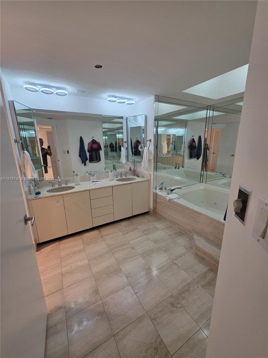 TERRACES NORTH TURNBERRY · #403 in Aventura - Photo 23