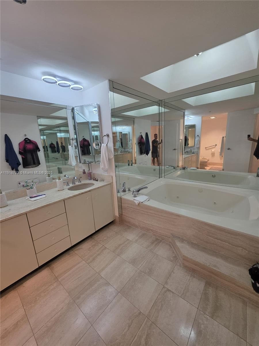TERRACES NORTH TURNBERRY · #403 in Aventura - Photo 22