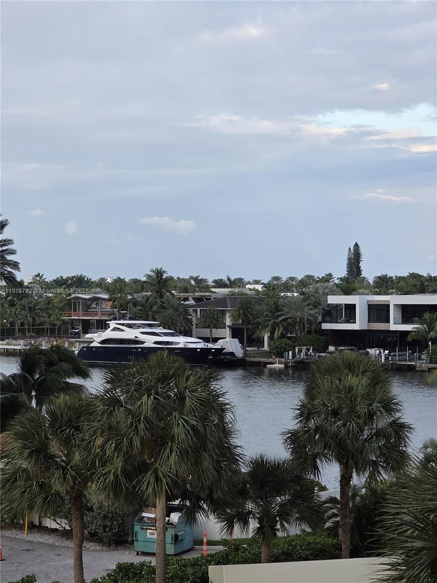 TERRACES NORTH TURNBERRY · #403 in Aventura - Photo 1
