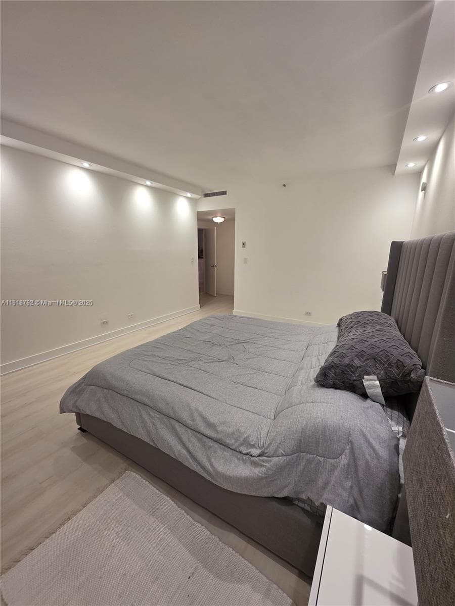 TERRACES NORTH TURNBERRY · #403 in Aventura - Photo 20