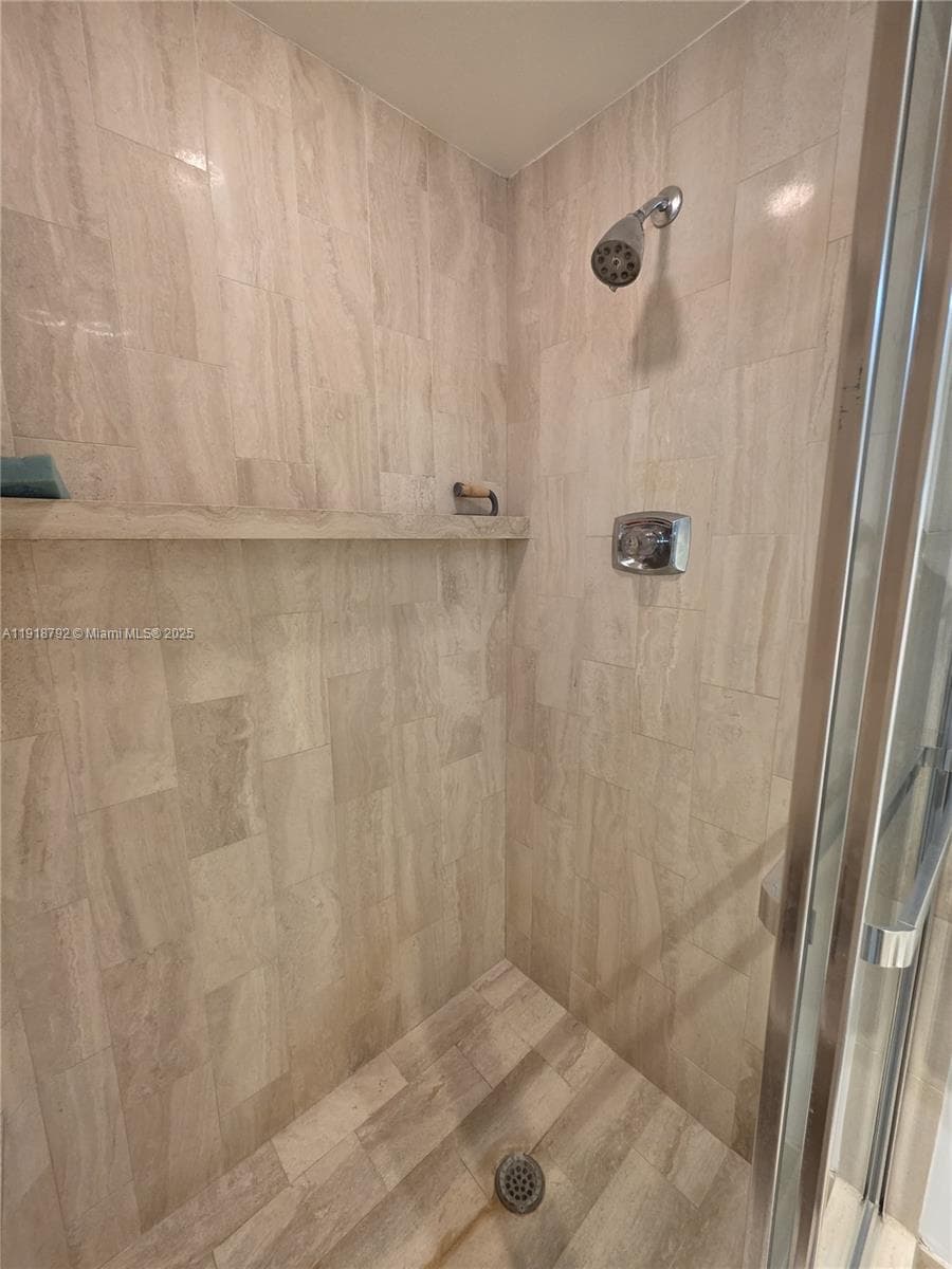 TERRACES NORTH TURNBERRY · #403 in Aventura - Photo 19