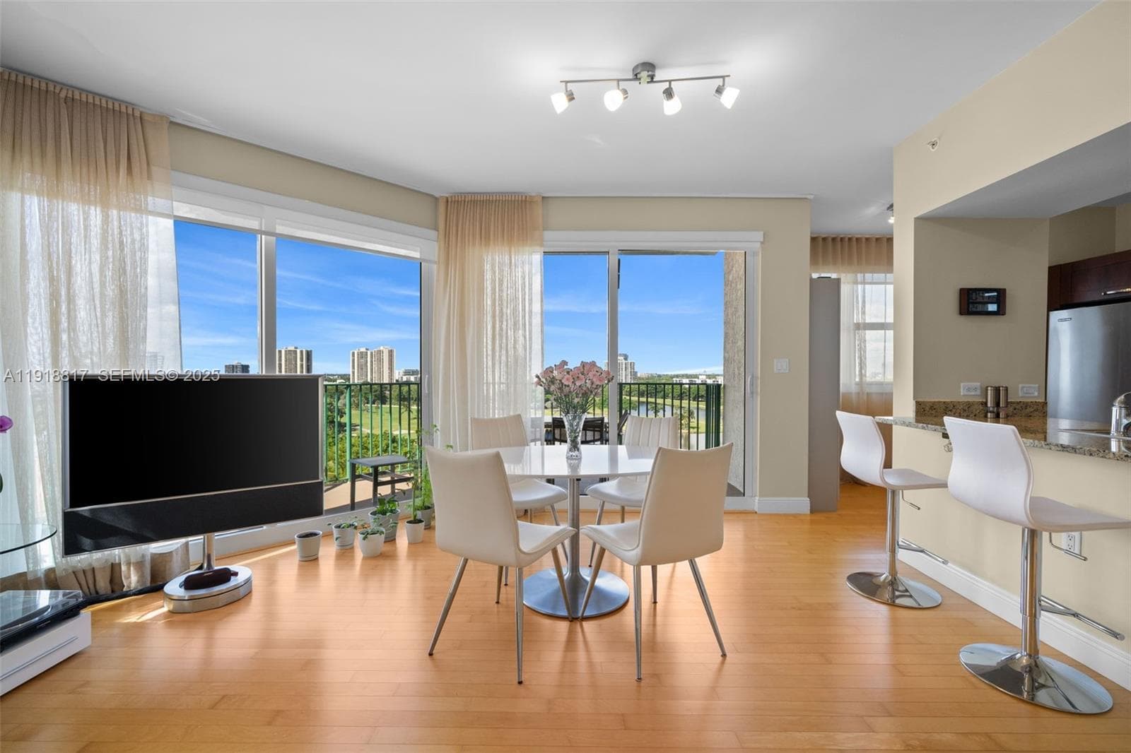 TURNBERRY VLG NO TOWER CO · #1002 in Aventura - Photo 3