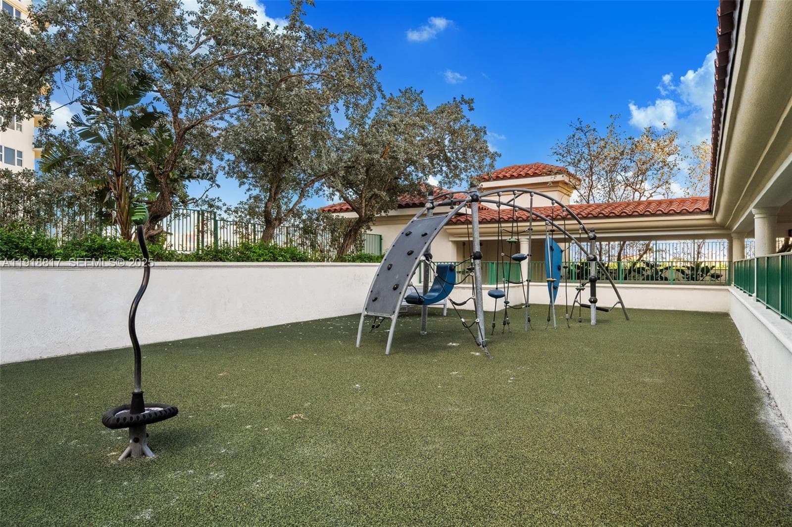 TURNBERRY VLG NO TOWER CO · #1002 in Aventura - Photo 35